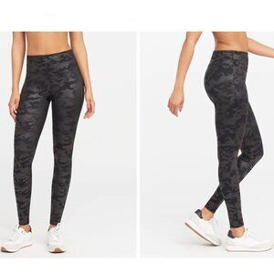 Spanx Faux Leather Camo Leggings Matte Black Camo Large P80